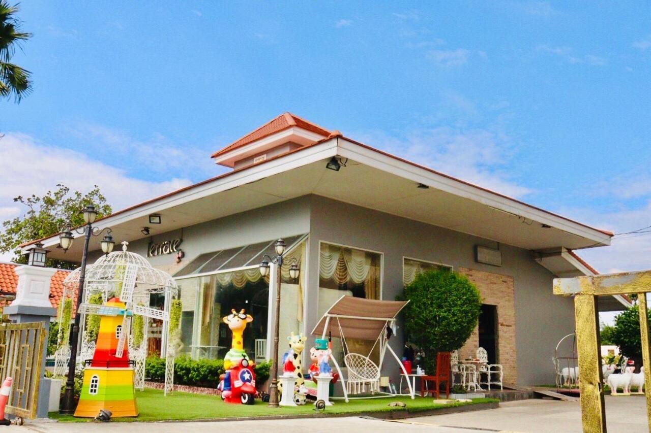 Napheera Royal Tel Hotel Ban Khlong Bang Krathiam Exterior foto