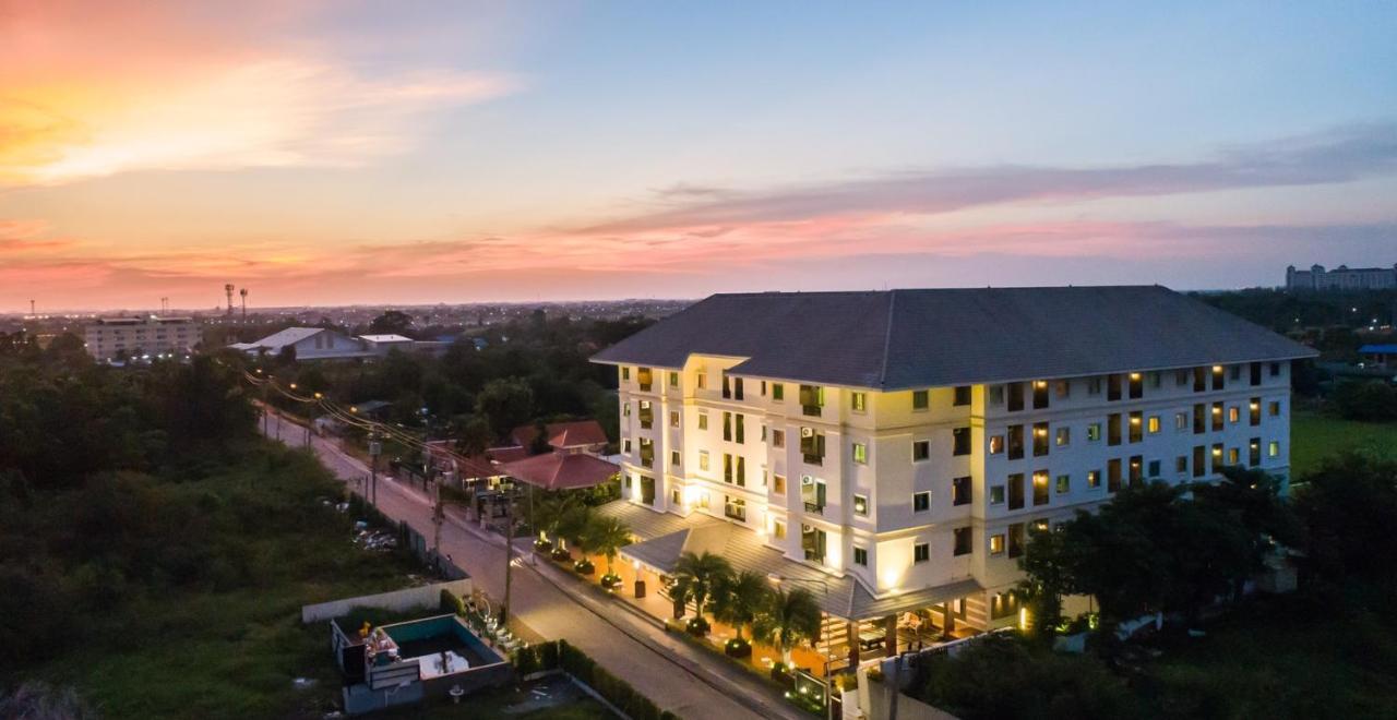 Napheera Royal Tel Hotel Ban Khlong Bang Krathiam Exterior foto