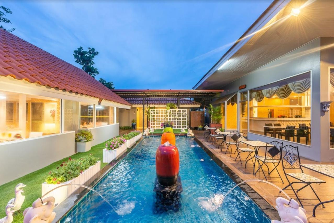 Napheera Royal Tel Hotel Ban Khlong Bang Krathiam Exterior foto