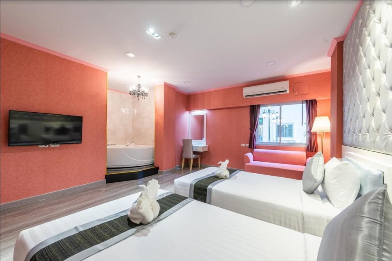 Napheera Royal Tel Hotel Ban Khlong Bang Krathiam Exterior foto
